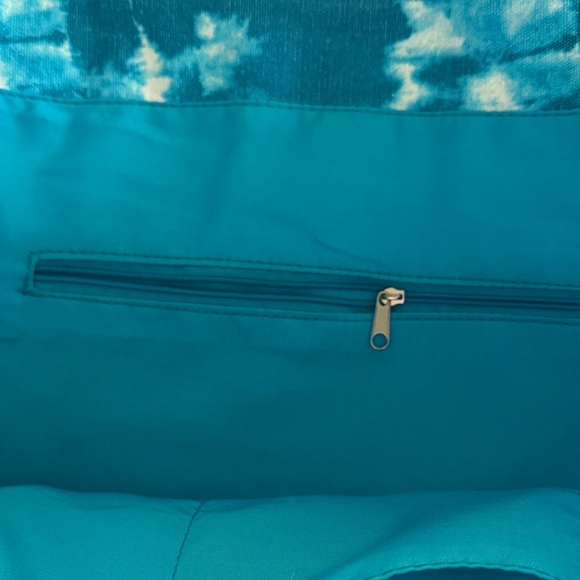 Blue Tie-Dye Tote Bag Cute With Zippered Pocket Inside Nice❤️ - Picture 4 of 7